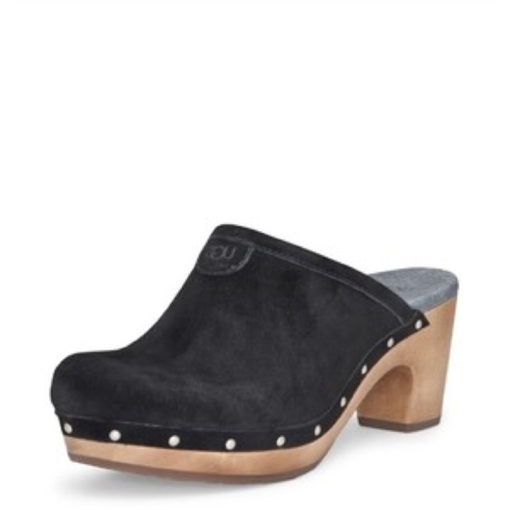UGGS Abbie black suede clogs with fur inside 9